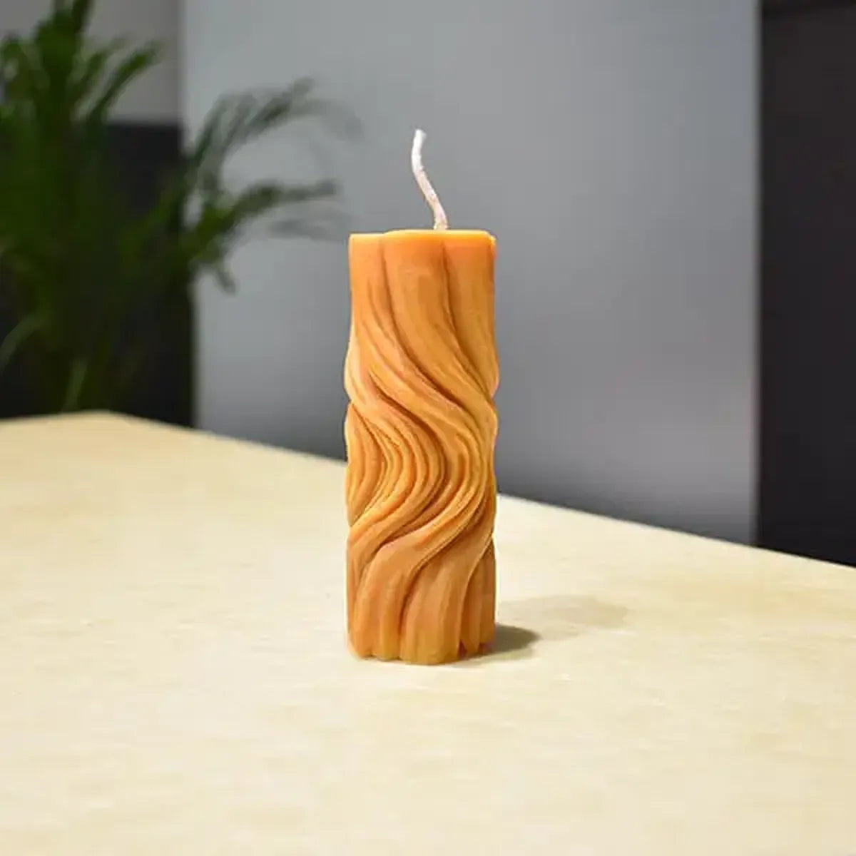 Wave Twisted Candle